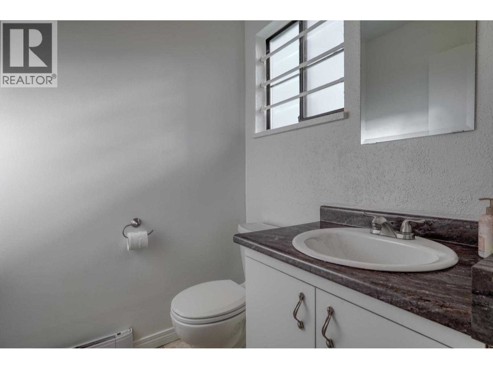 53 98 BEGIN STREET, Coquitlam