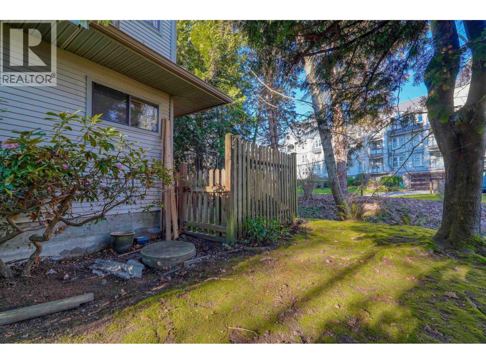 53 98 BEGIN STREET, Coquitlam