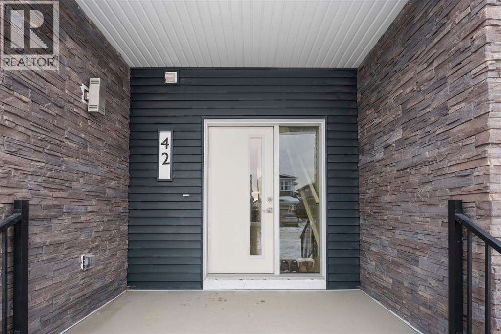 118 Red Sky Villas NE, Calgary, Alberta