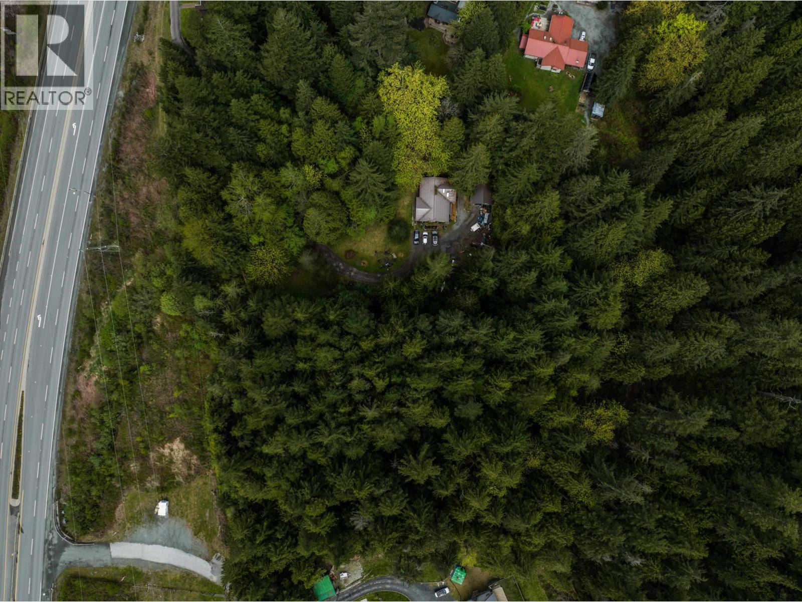 1774 DEPOT ROAD, Squamish