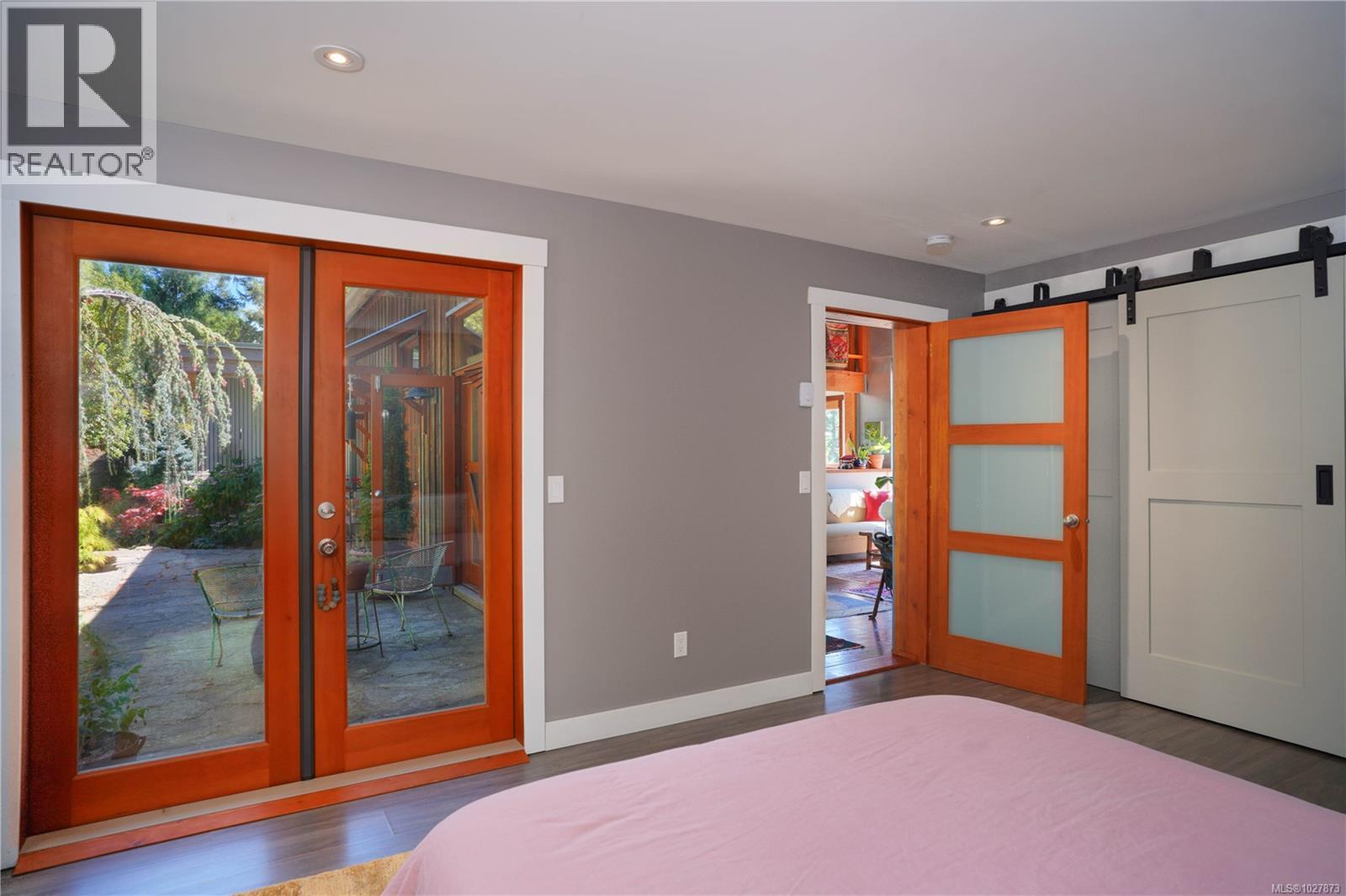  241 Little Mountain Road, Salt Spring