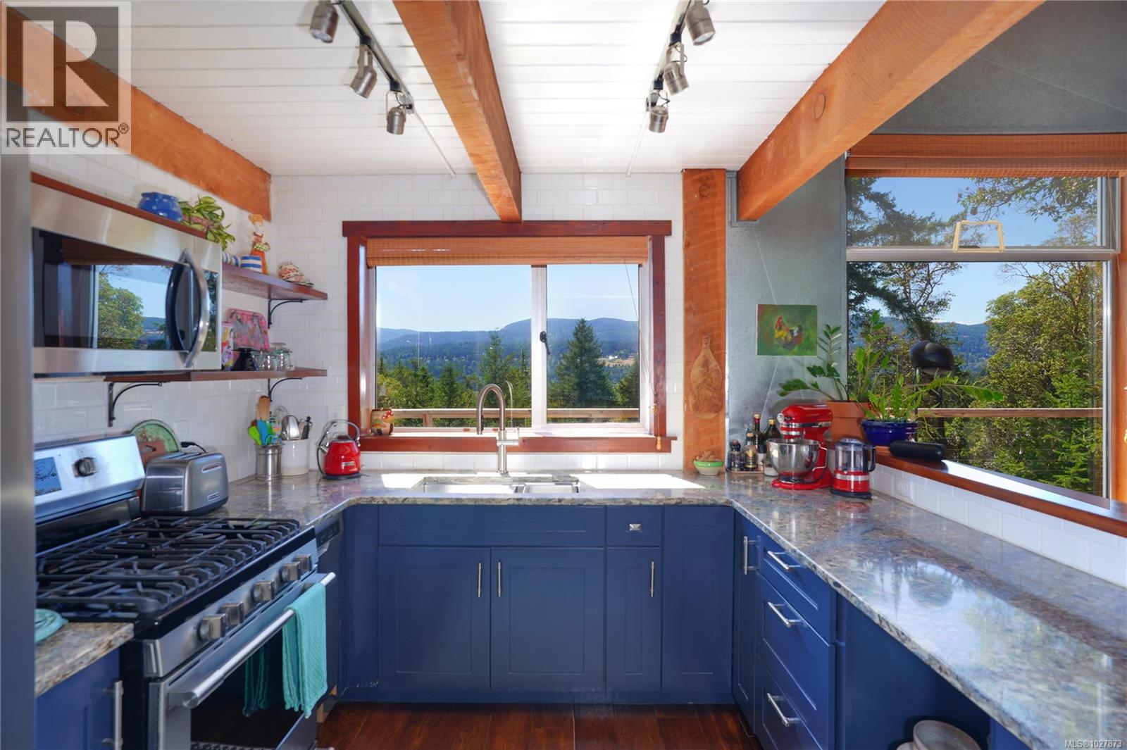  241 Little Mountain Road, Salt Spring