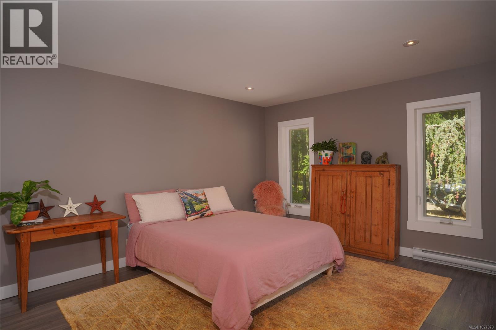  241 Little Mountain Road, Salt Spring