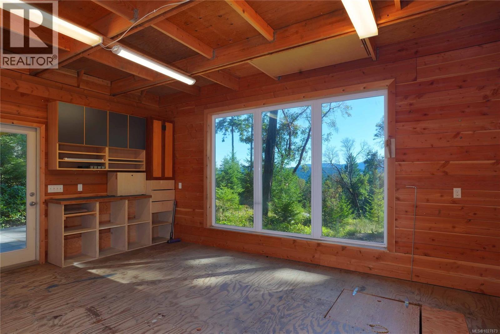  241 Little Mountain Road, Salt Spring
