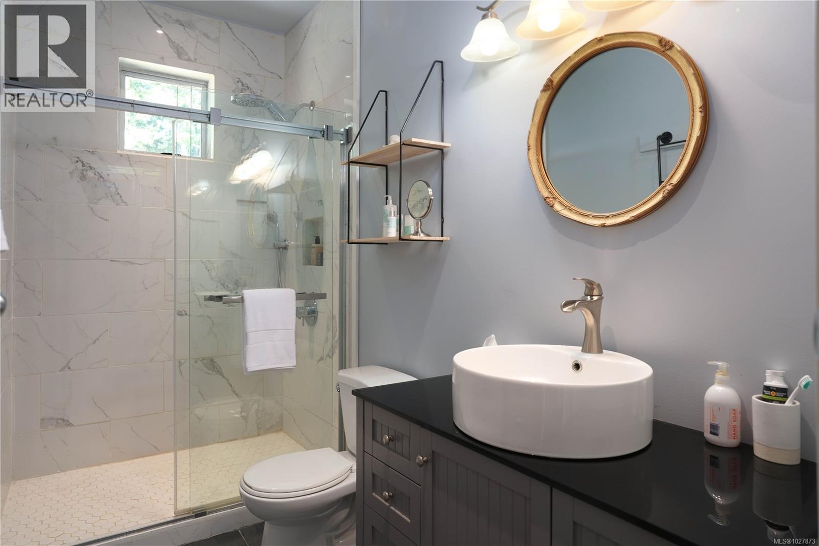  241 Little Mountain Road, Salt Spring