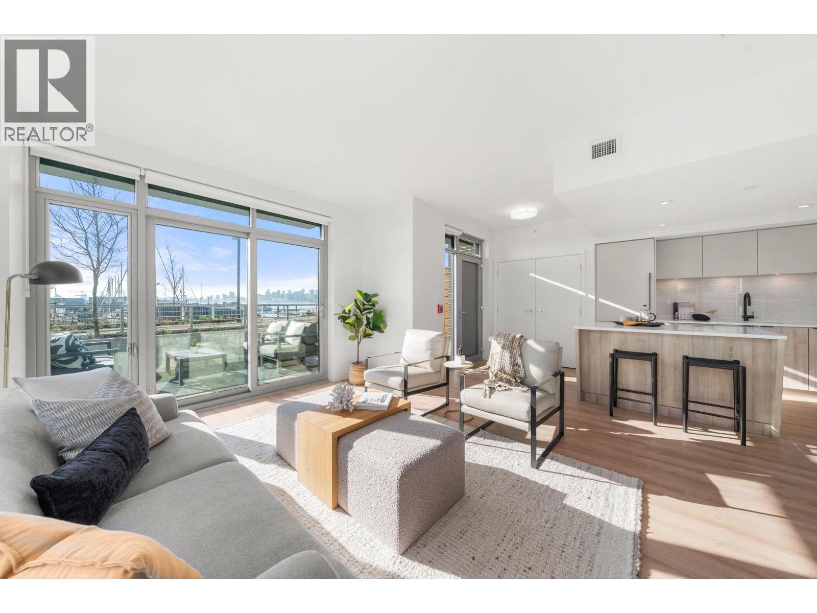 110 755 HARBOURSIDE DRIVE, North Vancouver