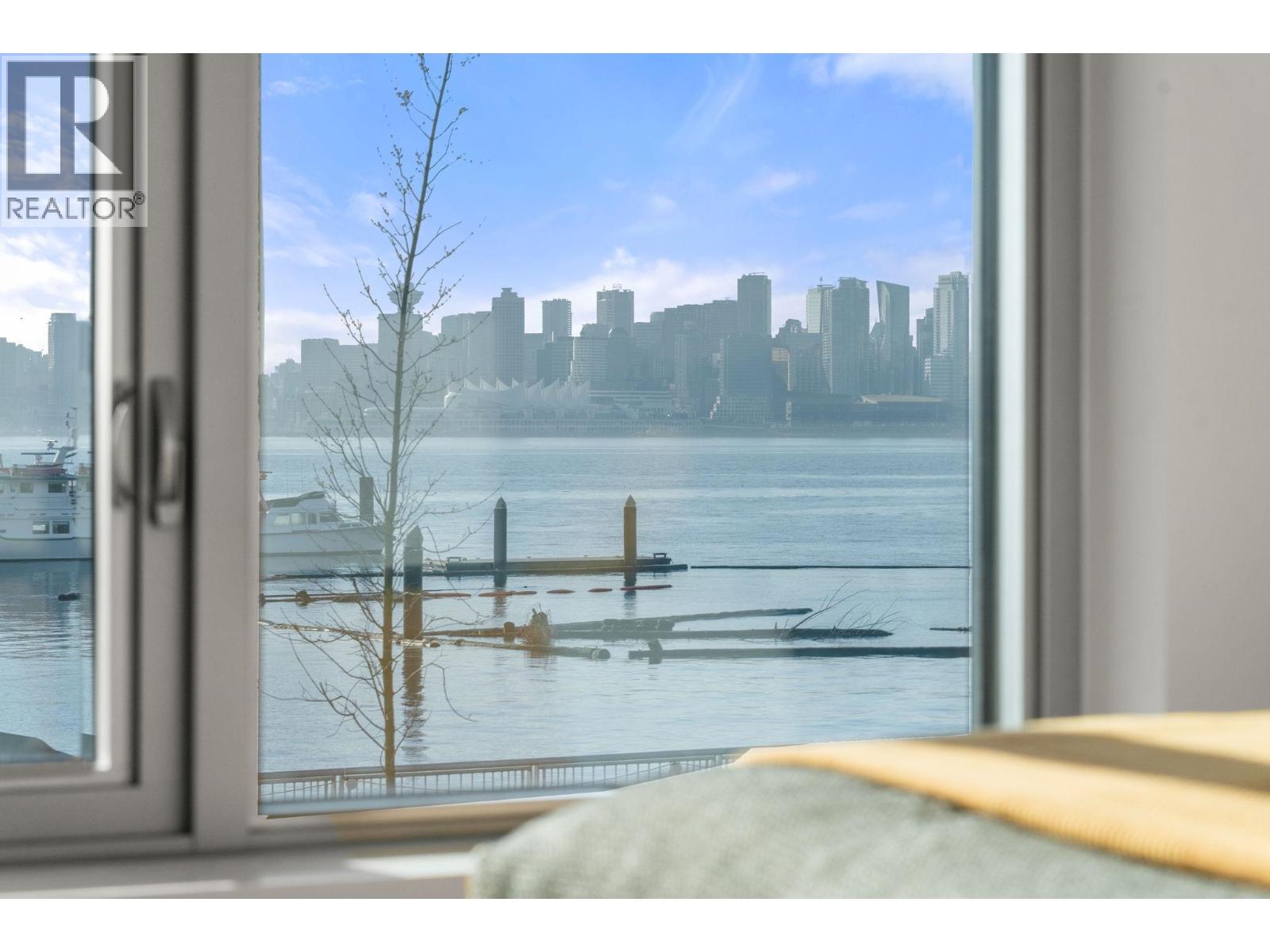 110 755 HARBOURSIDE DRIVE, North Vancouver