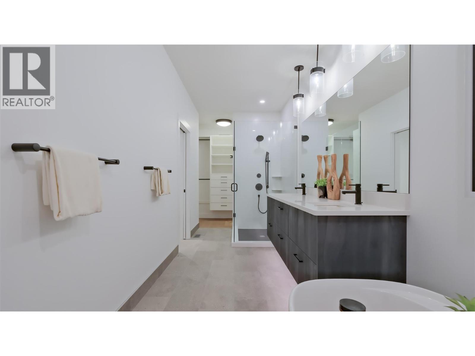 17 9201 Okanagan Centre Road West, Lake Country