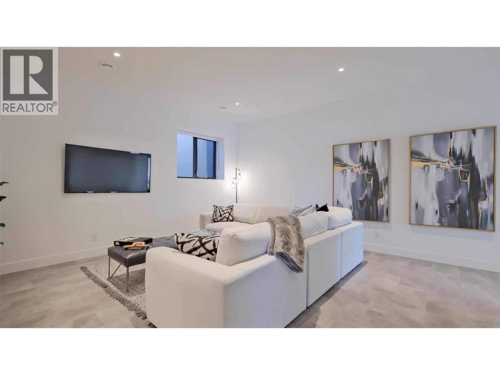 17 9201 Okanagan Centre Road West, Lake Country