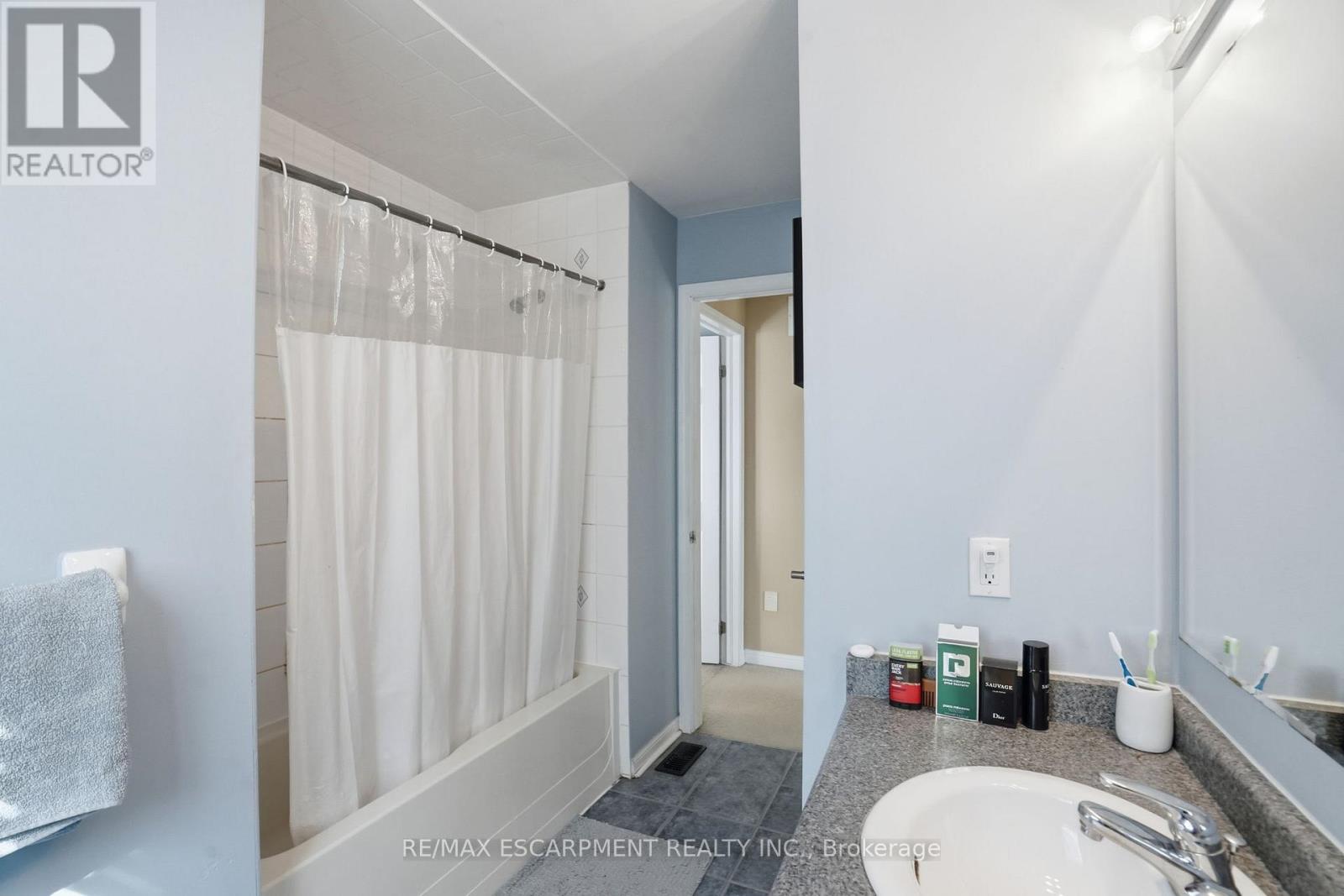 2505 VALLEYRIDGE DRIVE - 30