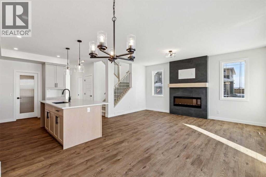 Single Family House for Sale in  Buffaloberry Manor SE Calgary 