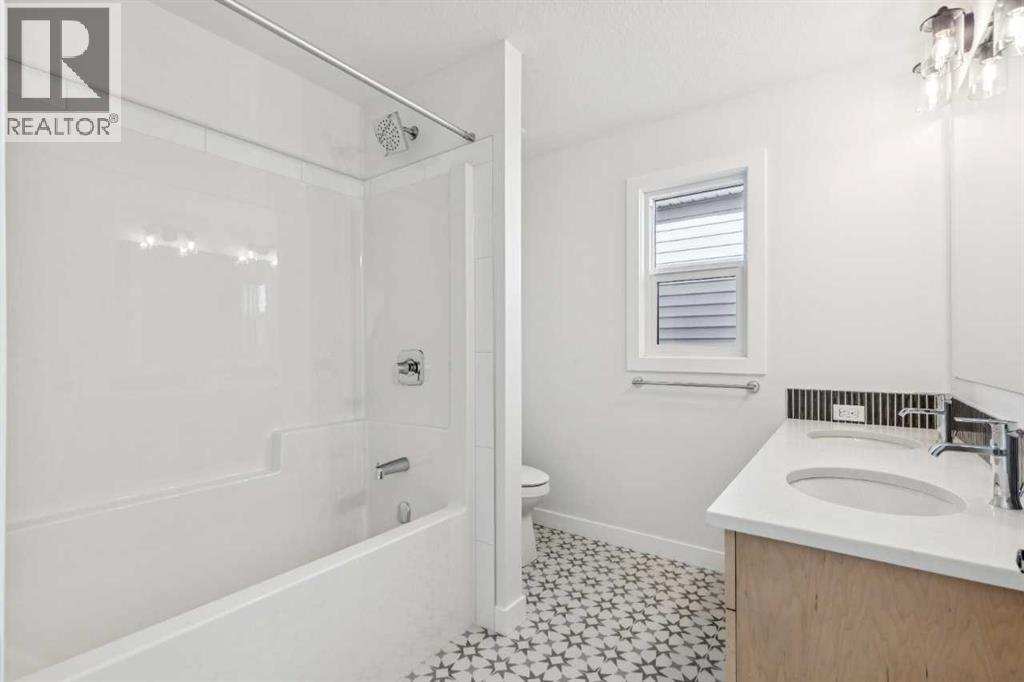 Single Family House for Sale in  Buffaloberry Manor SE Calgary 