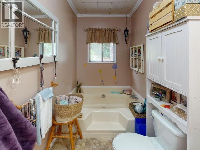 26-6271 MCANDREW AVE, Powell River