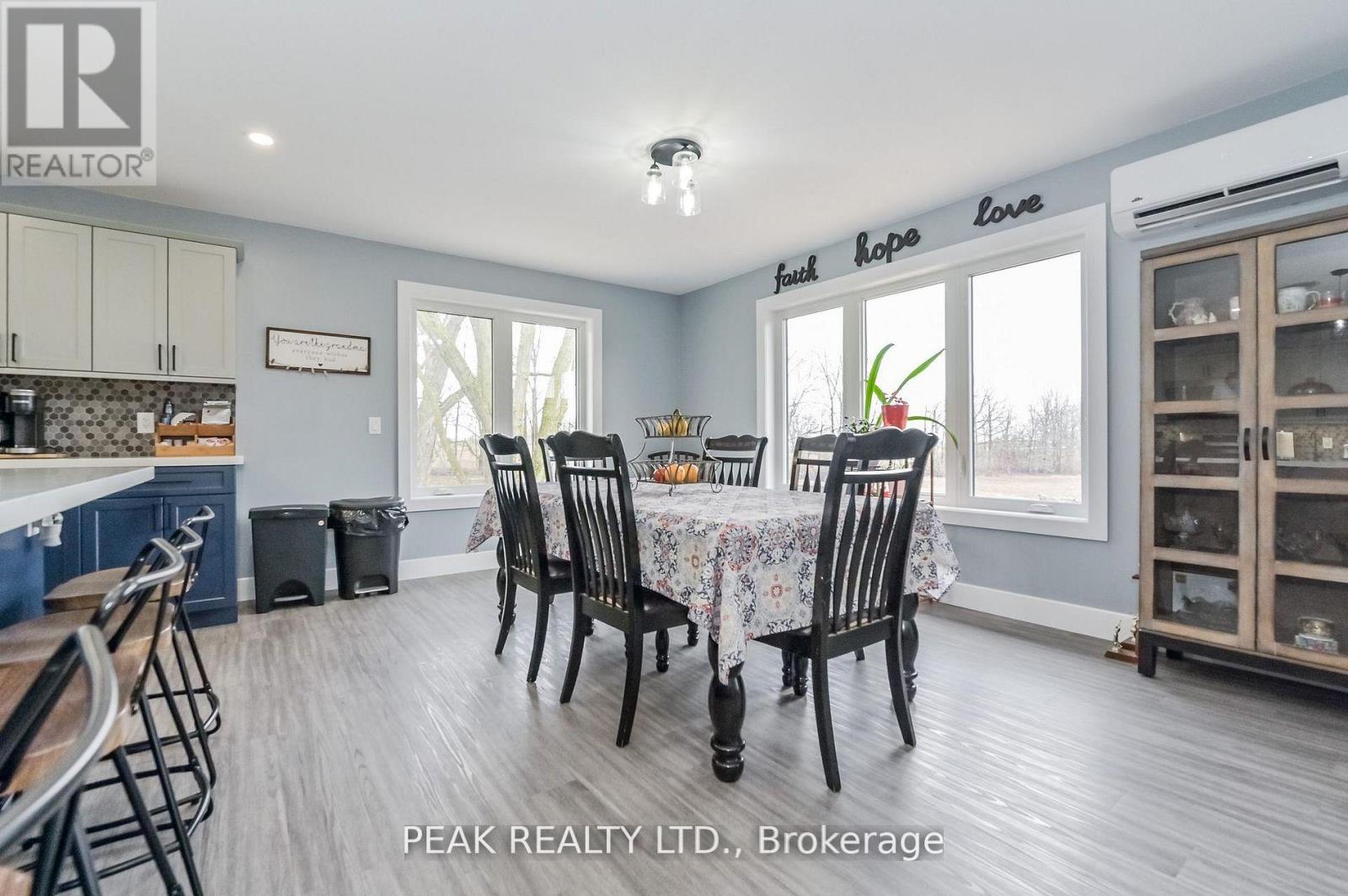 1020 VICTORIA STREET - 7