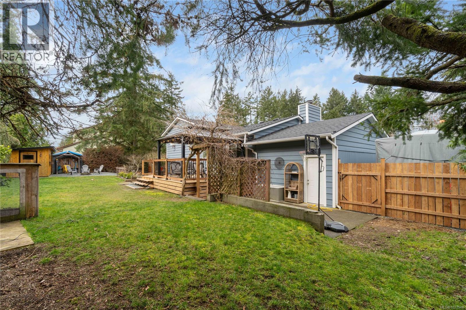 7509 Harby Rd, Lantzville