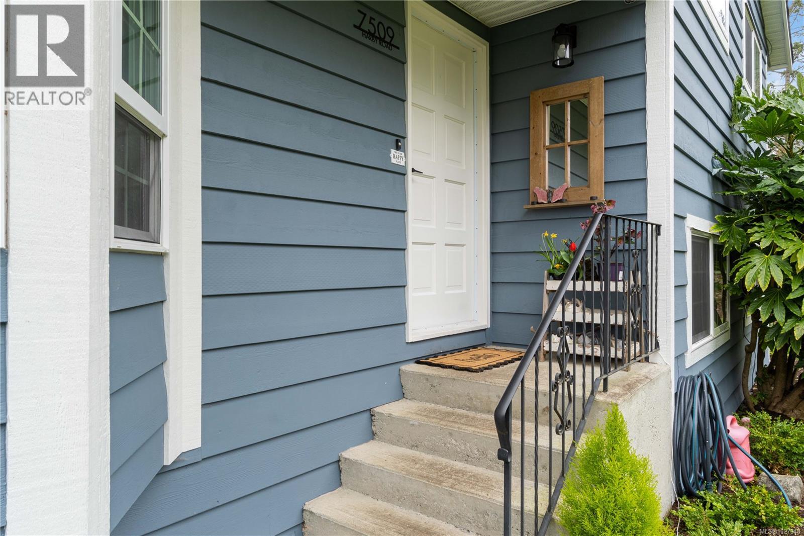 7509 Harby Rd, Lantzville