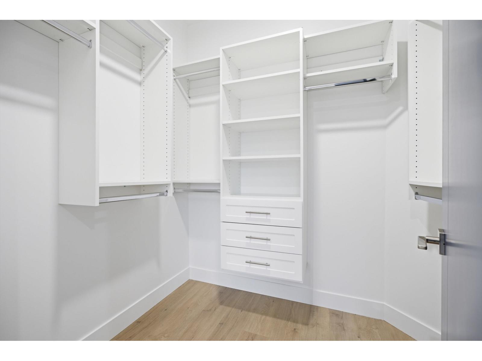 17130 1 AVENUE, Surrey