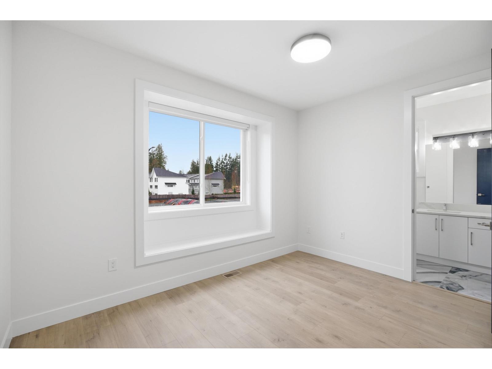 17130 1 AVENUE, Surrey