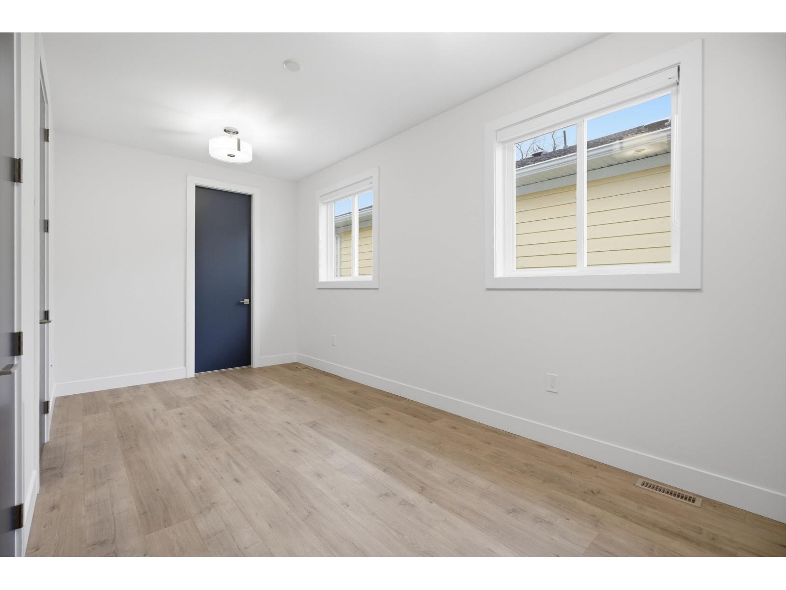 17130 1 AVENUE, Surrey