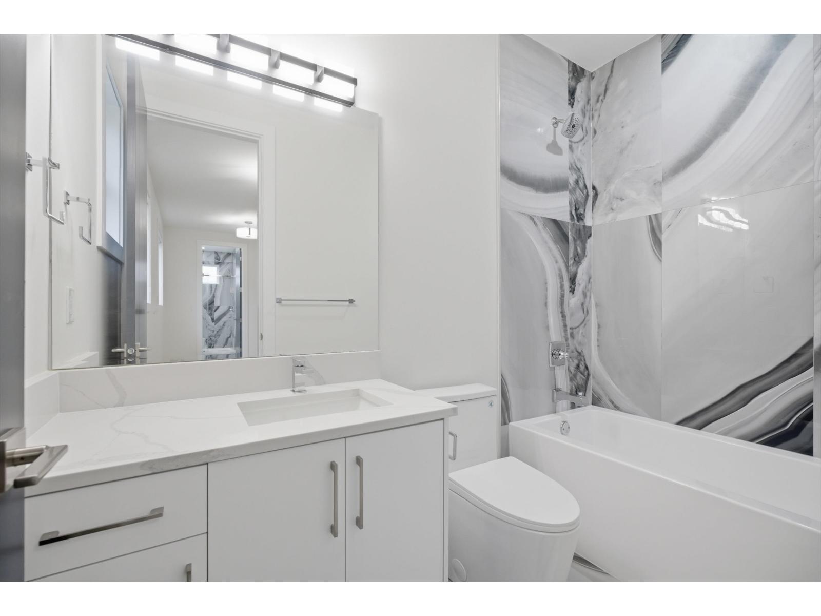 17130 1 AVENUE, Surrey