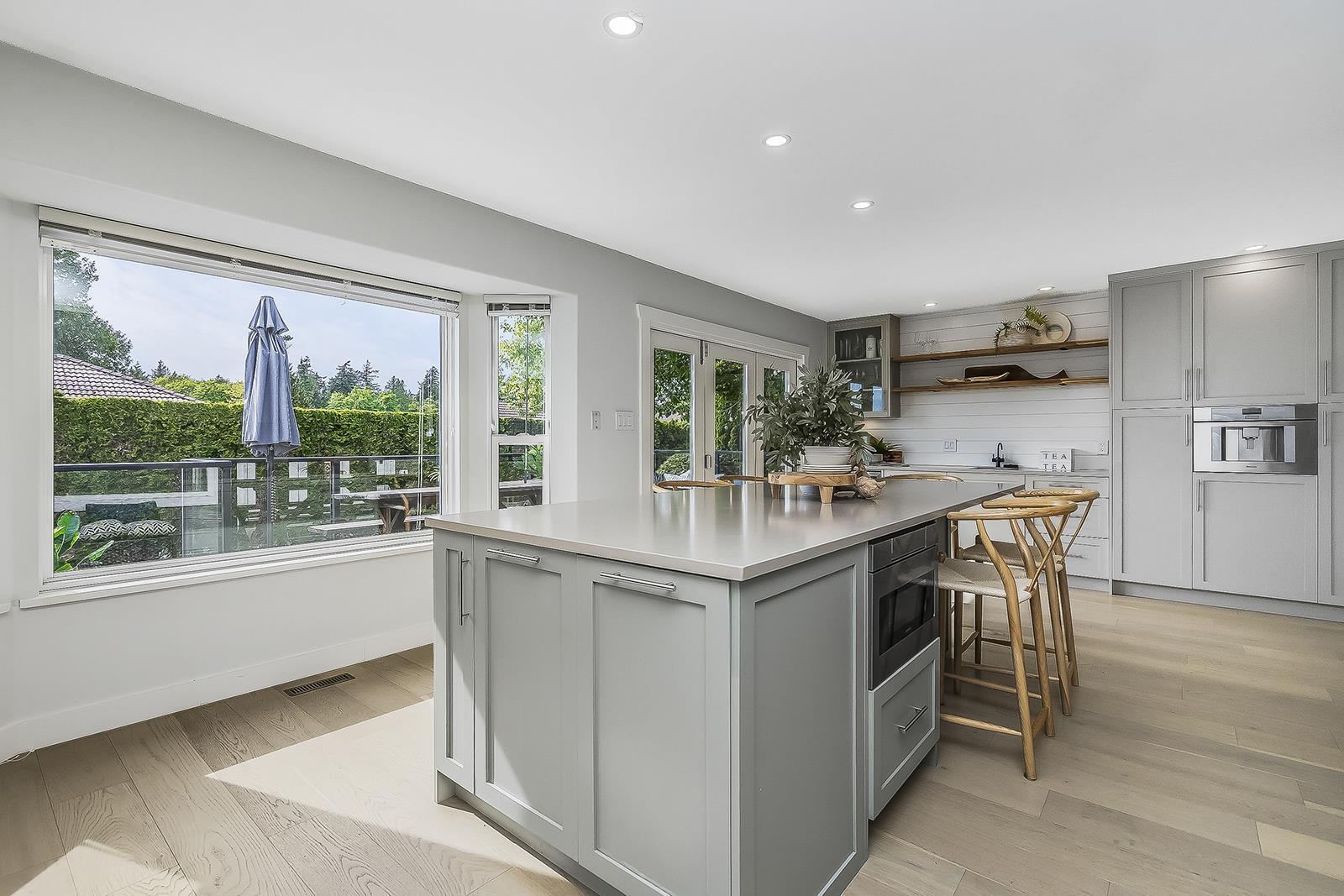 1033 164 STREET, Surrey