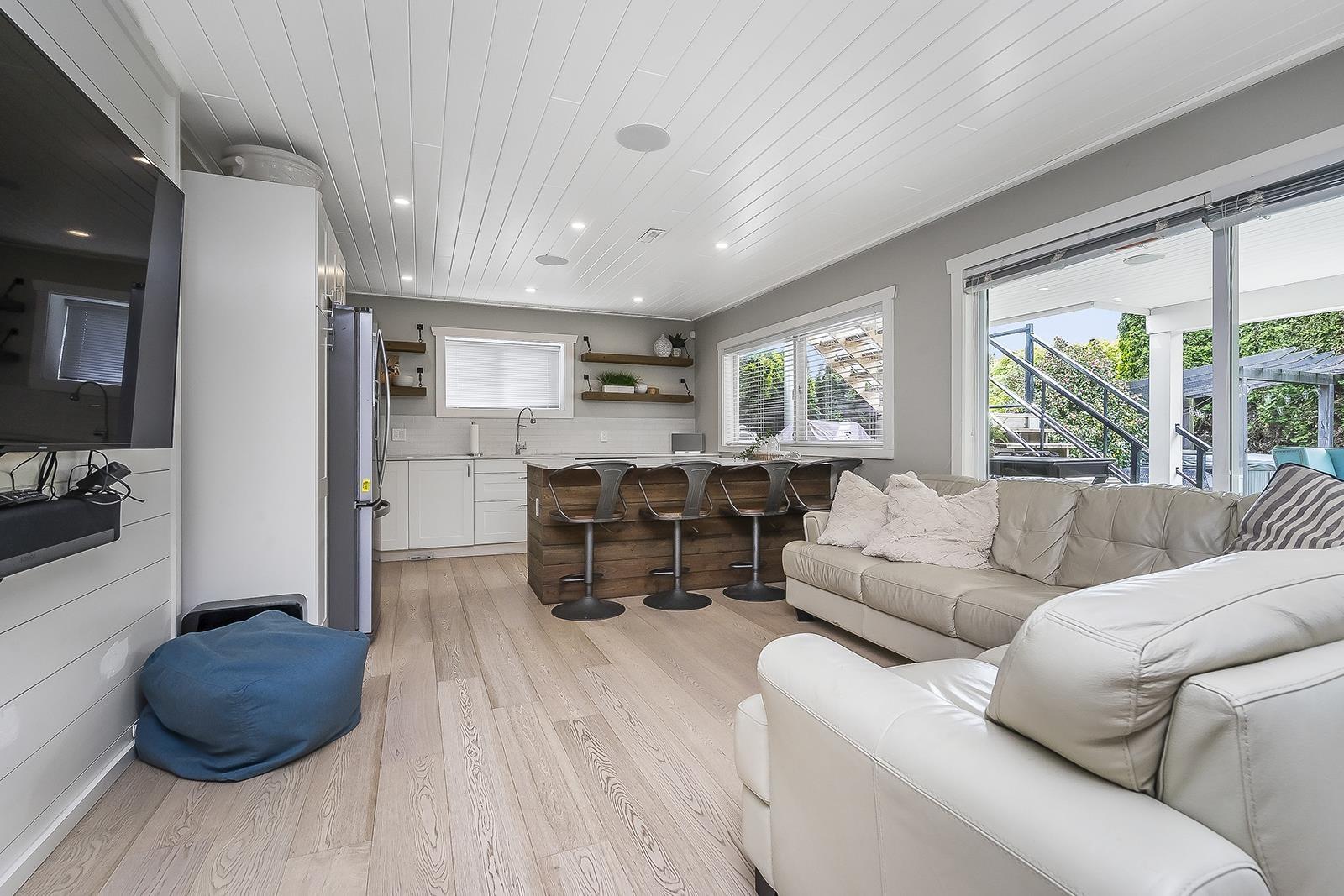 1033 164 STREET, Surrey