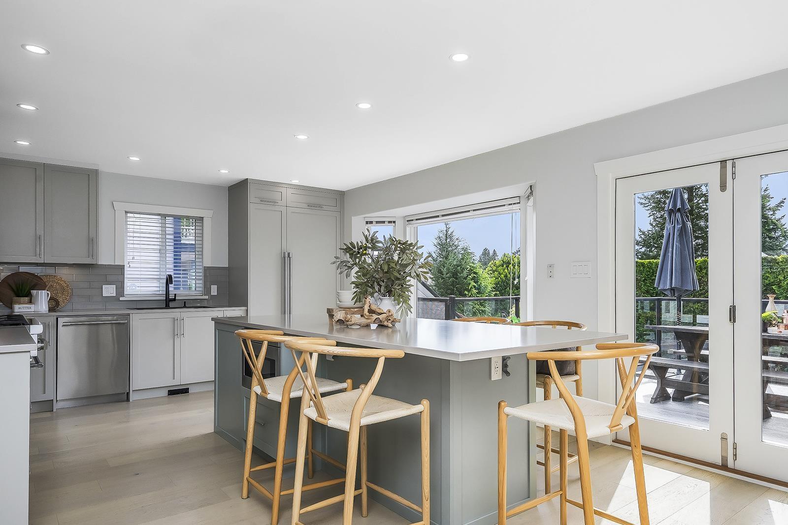 1033 164 STREET, Surrey