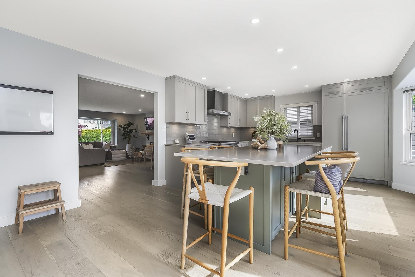 1033 164 STREET, Surrey