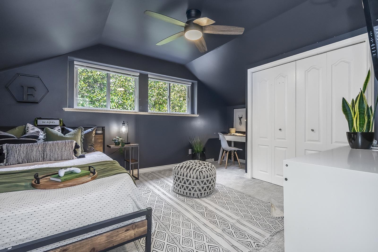 1033 164 STREET, Surrey