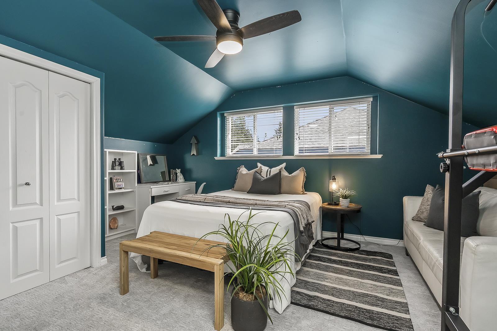 1033 164 STREET, Surrey