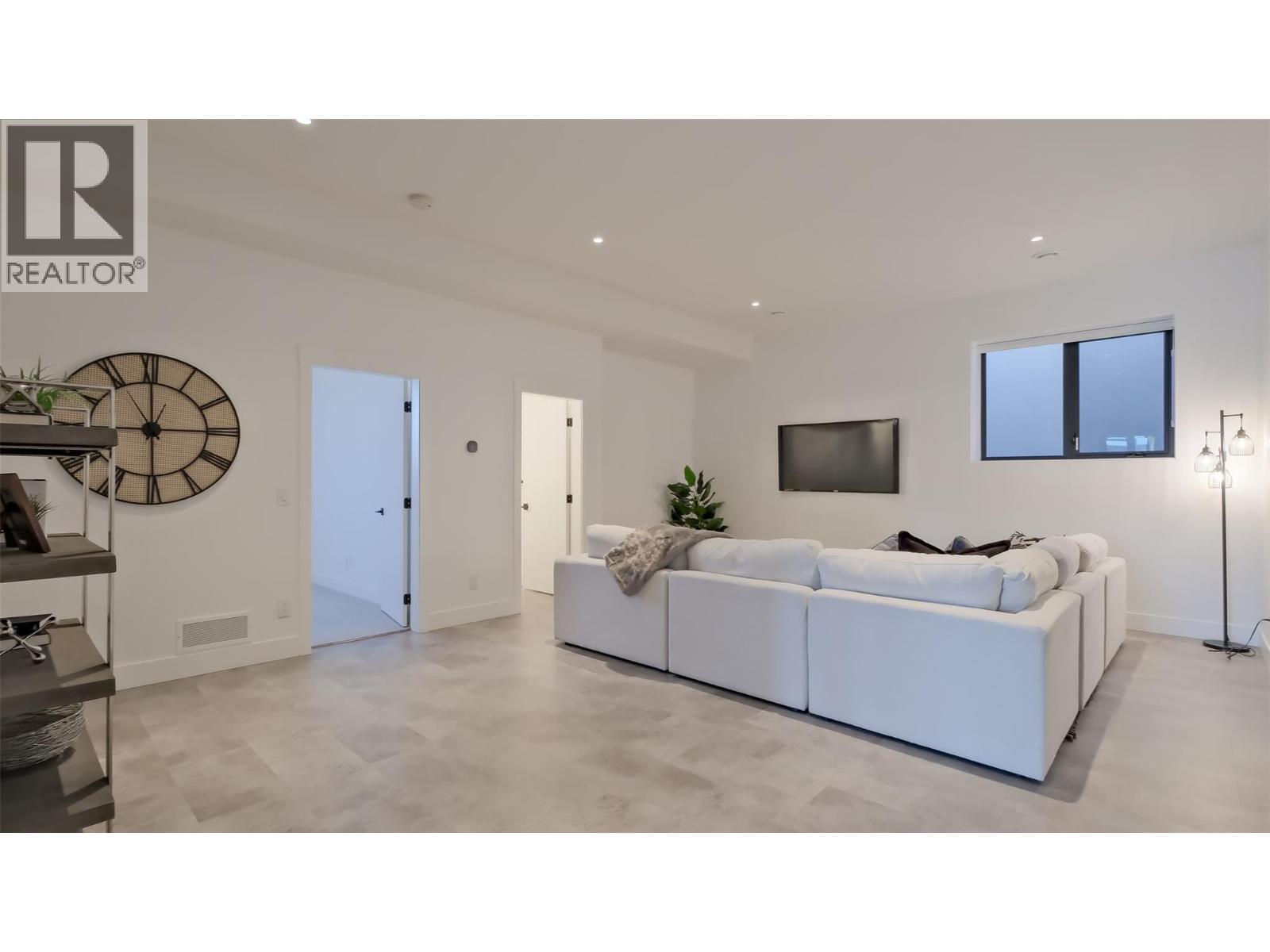 9201 Okanagan Centre Road W Unit# 20, Lake Country