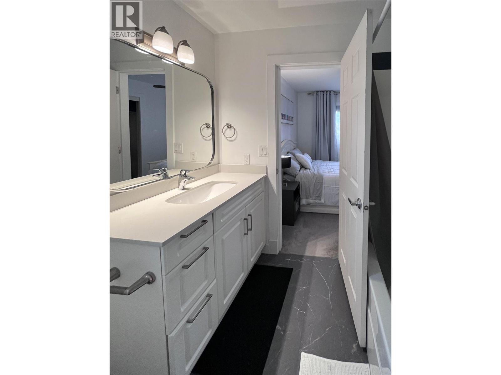 505 Francis Avenue Unit# 4, Kelowna