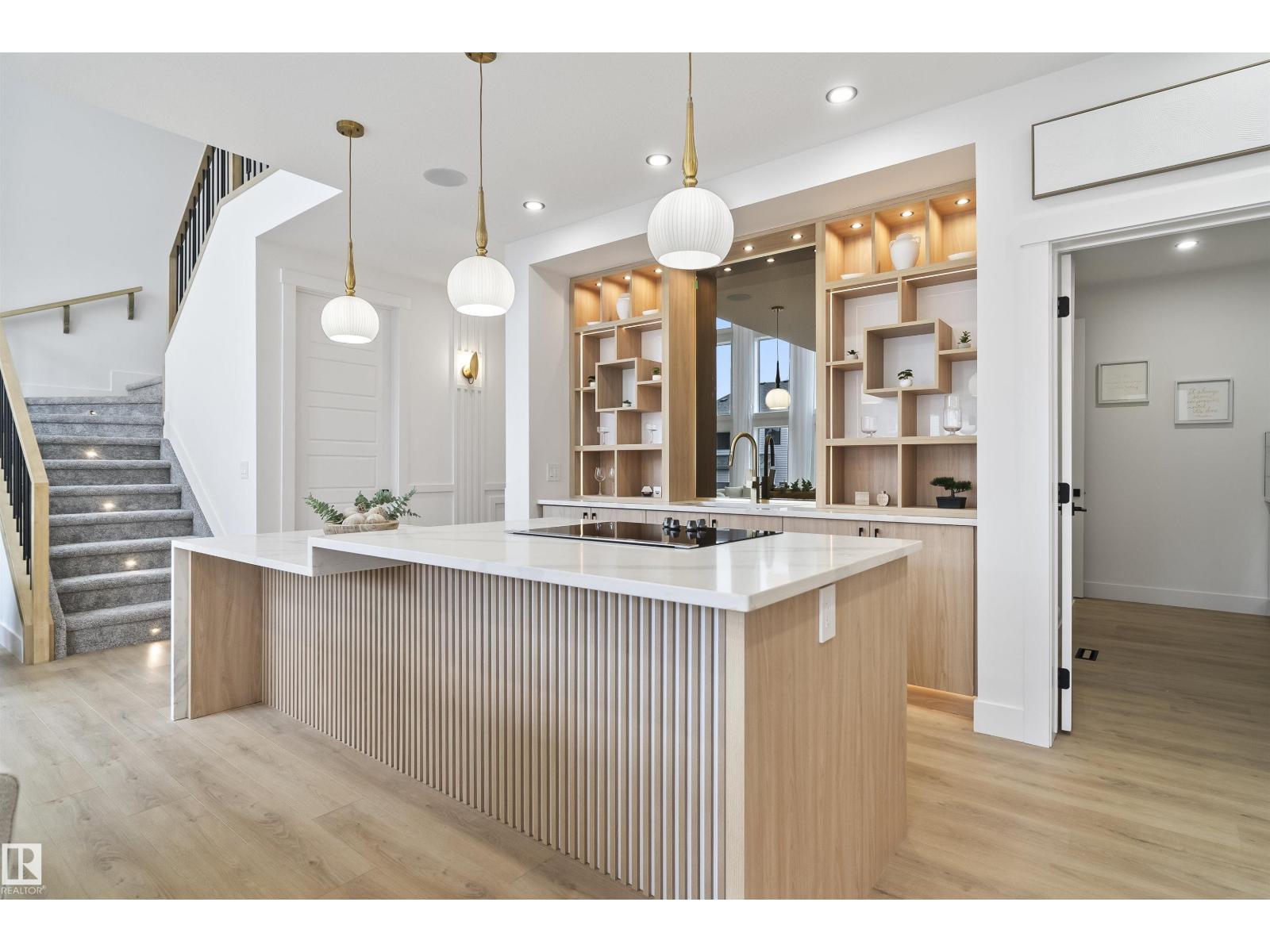 7026 Kiviaq Crescent SW - 16