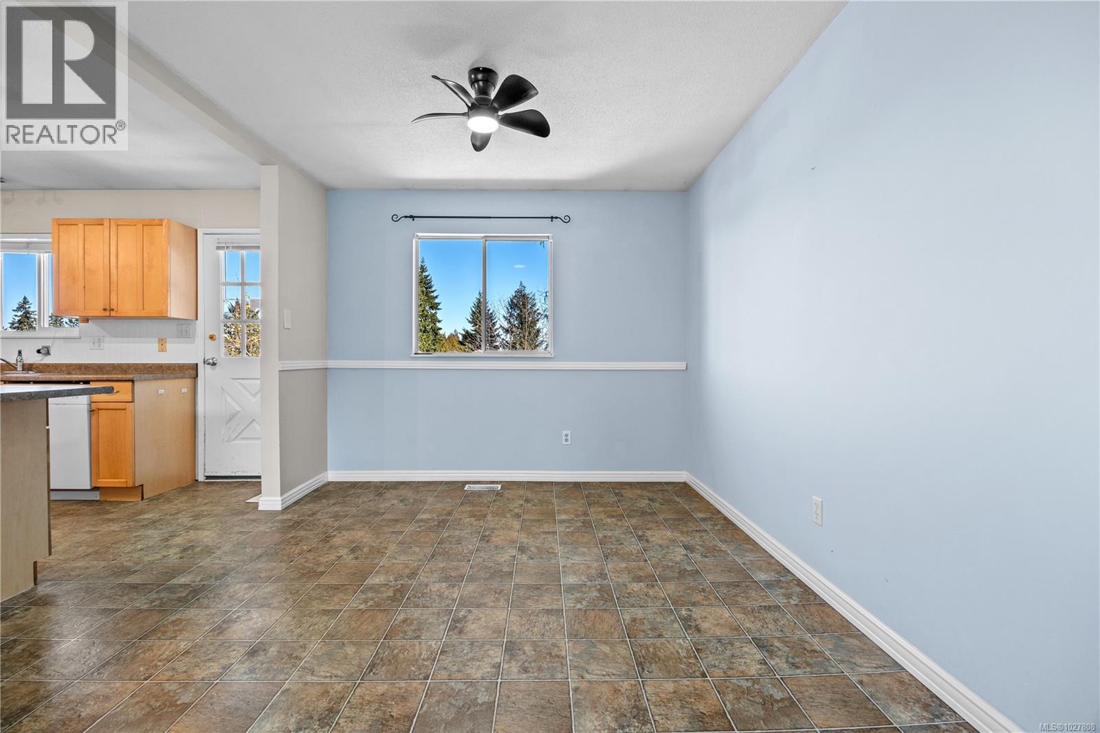 1125 Stillin Dr, Ladysmith