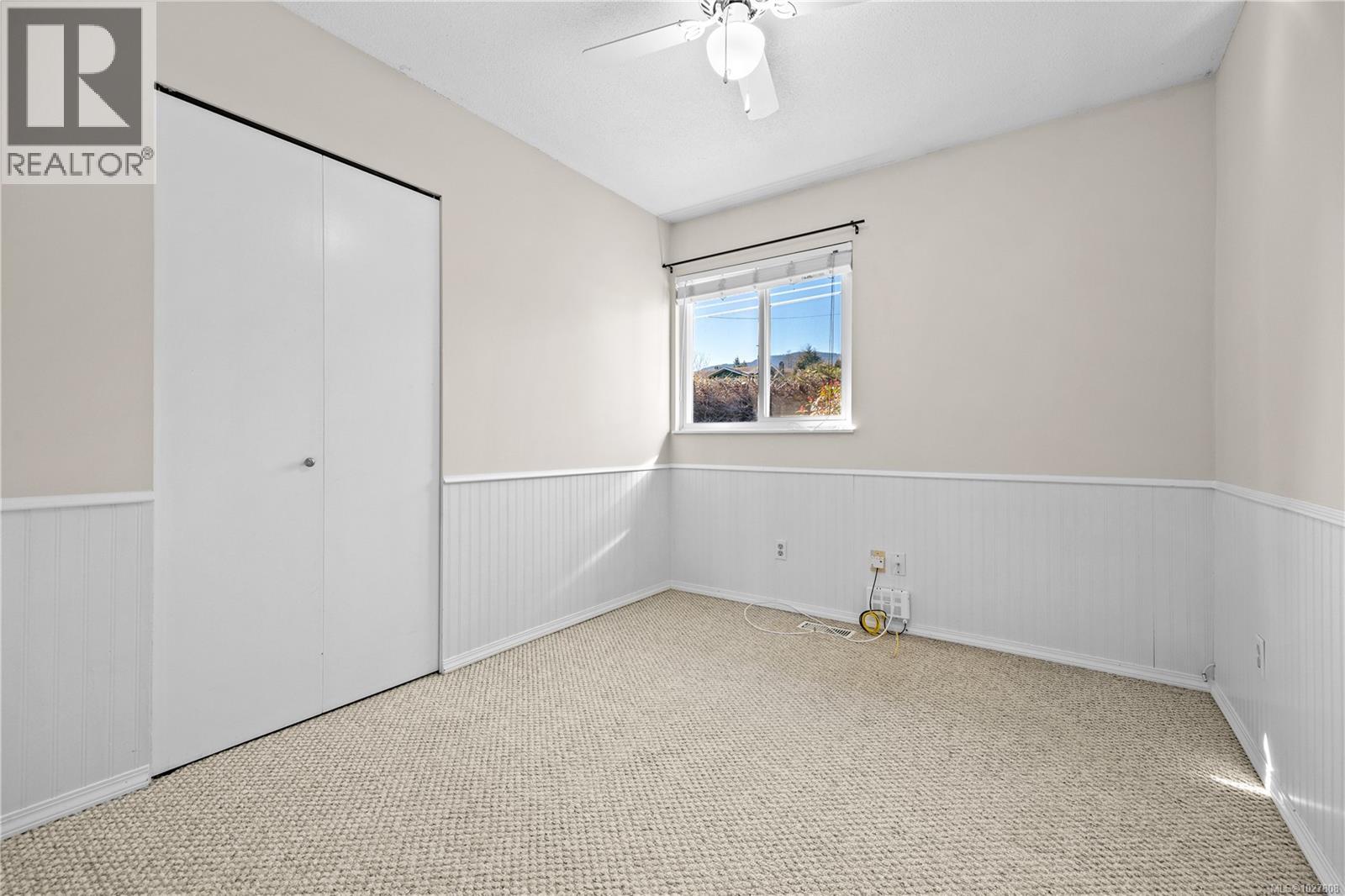 1125 Stillin Dr, Ladysmith