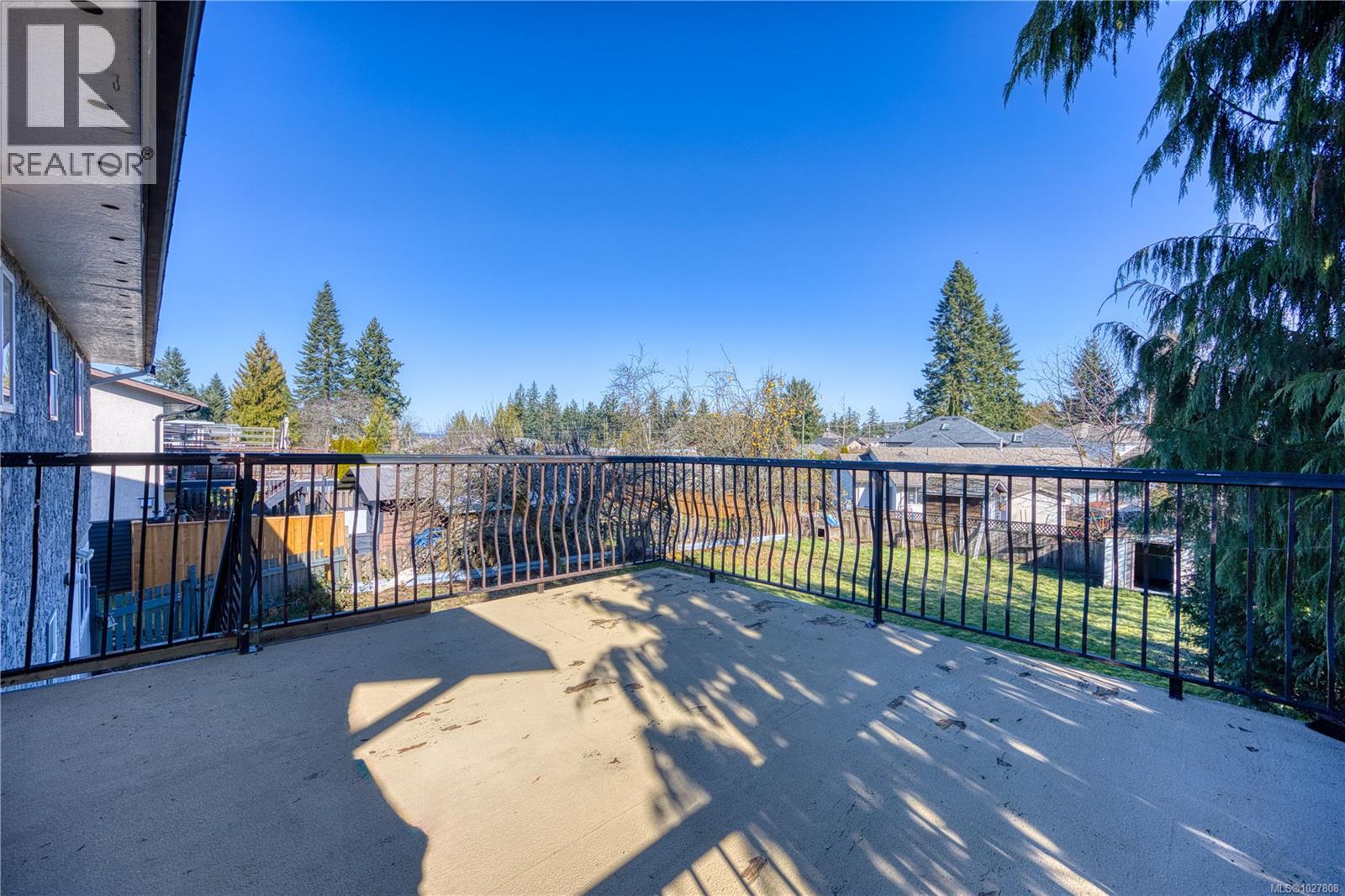 1125 Stillin Dr, Ladysmith