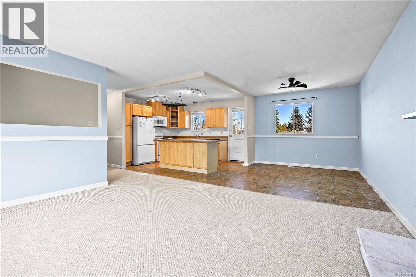 1125 Stillin Dr, Ladysmith