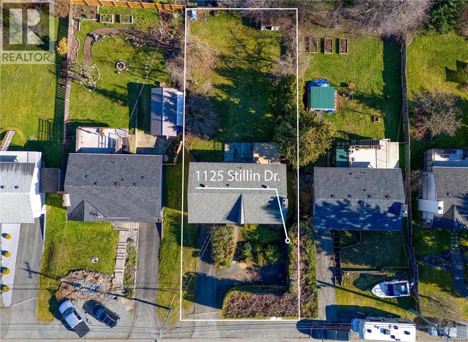 1125 Stillin Dr, Ladysmith