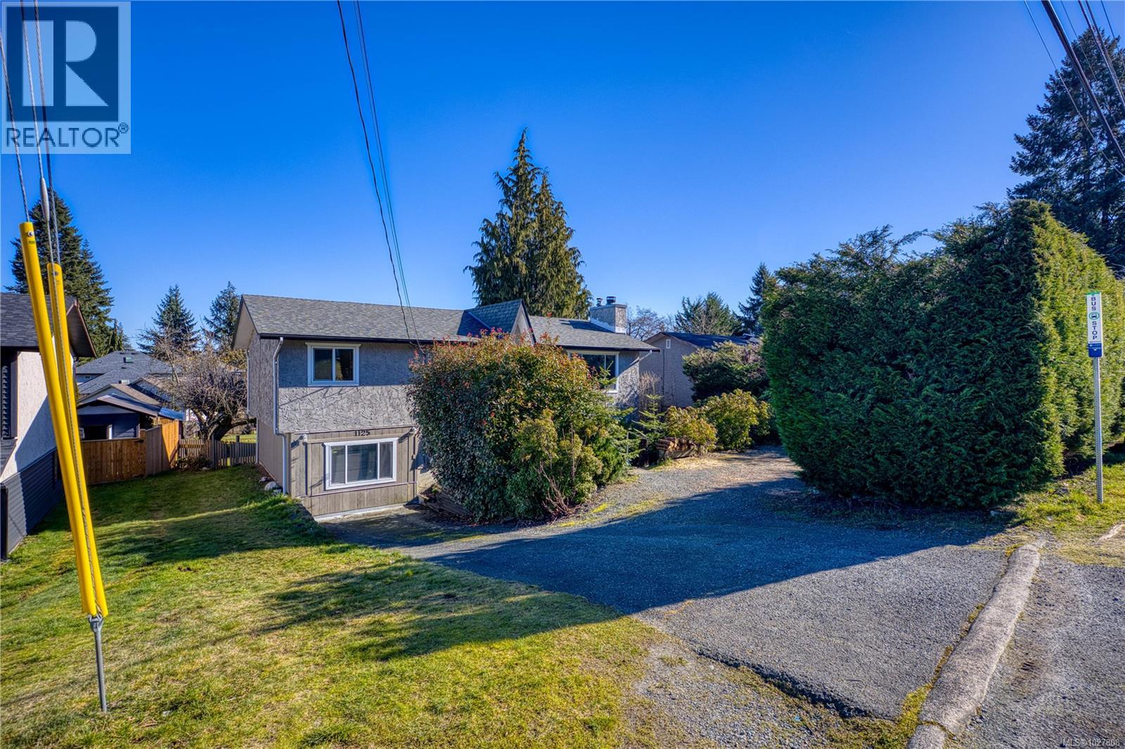 1125 Stillin Dr, Ladysmith