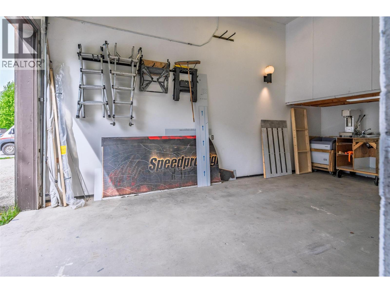  920 Nelson Avenue, Nelson