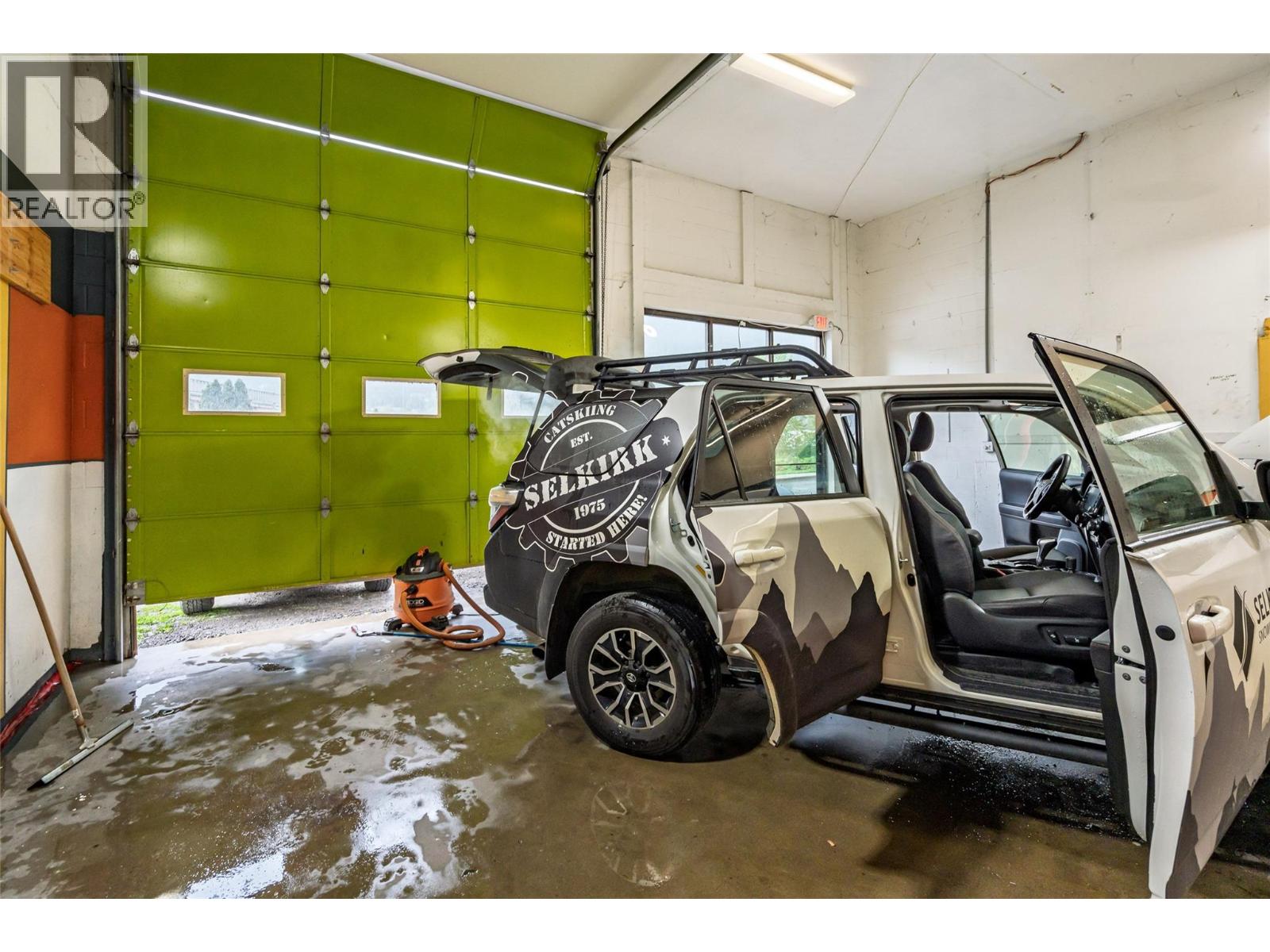  920 Nelson Avenue, Nelson