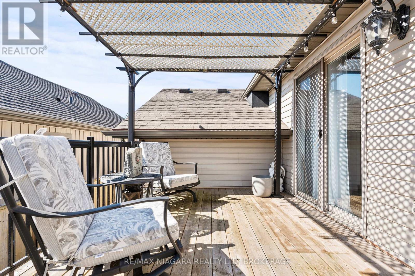 232 REGATTA DRIVE - 27