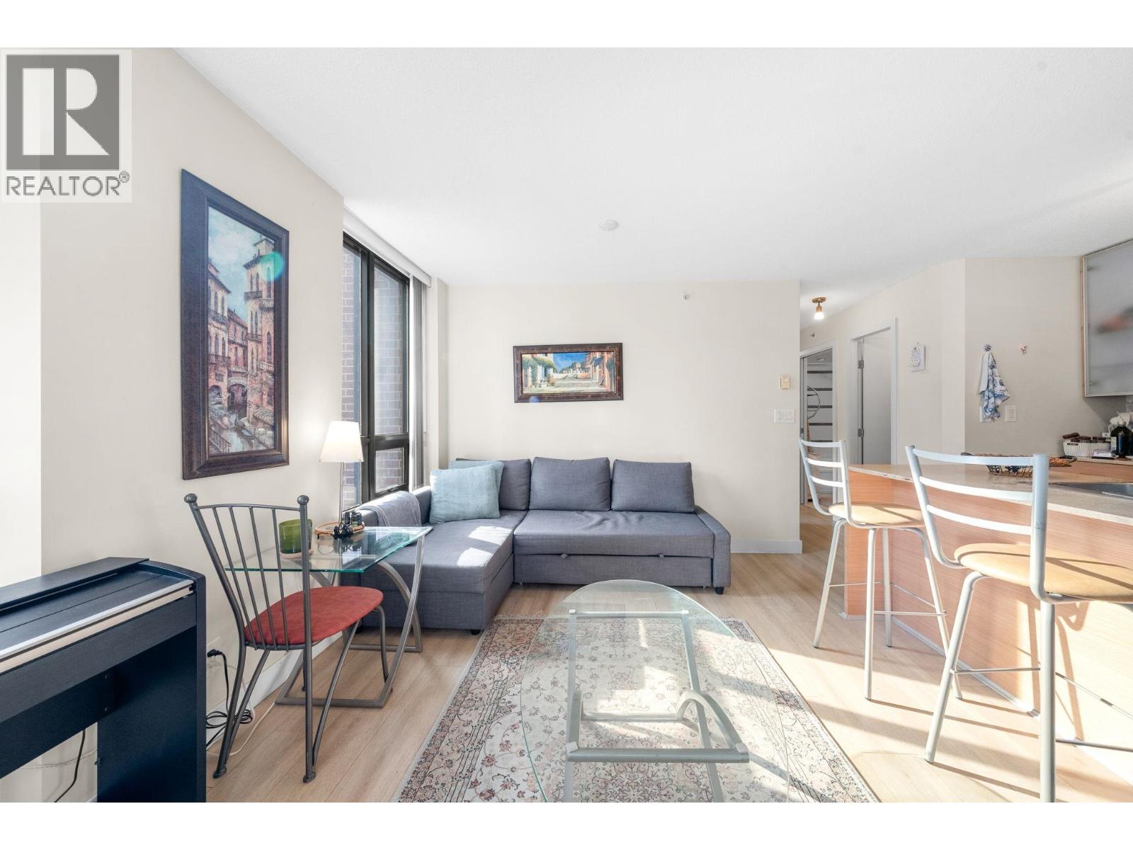 502 909 MAINLAND STREET, Vancouver