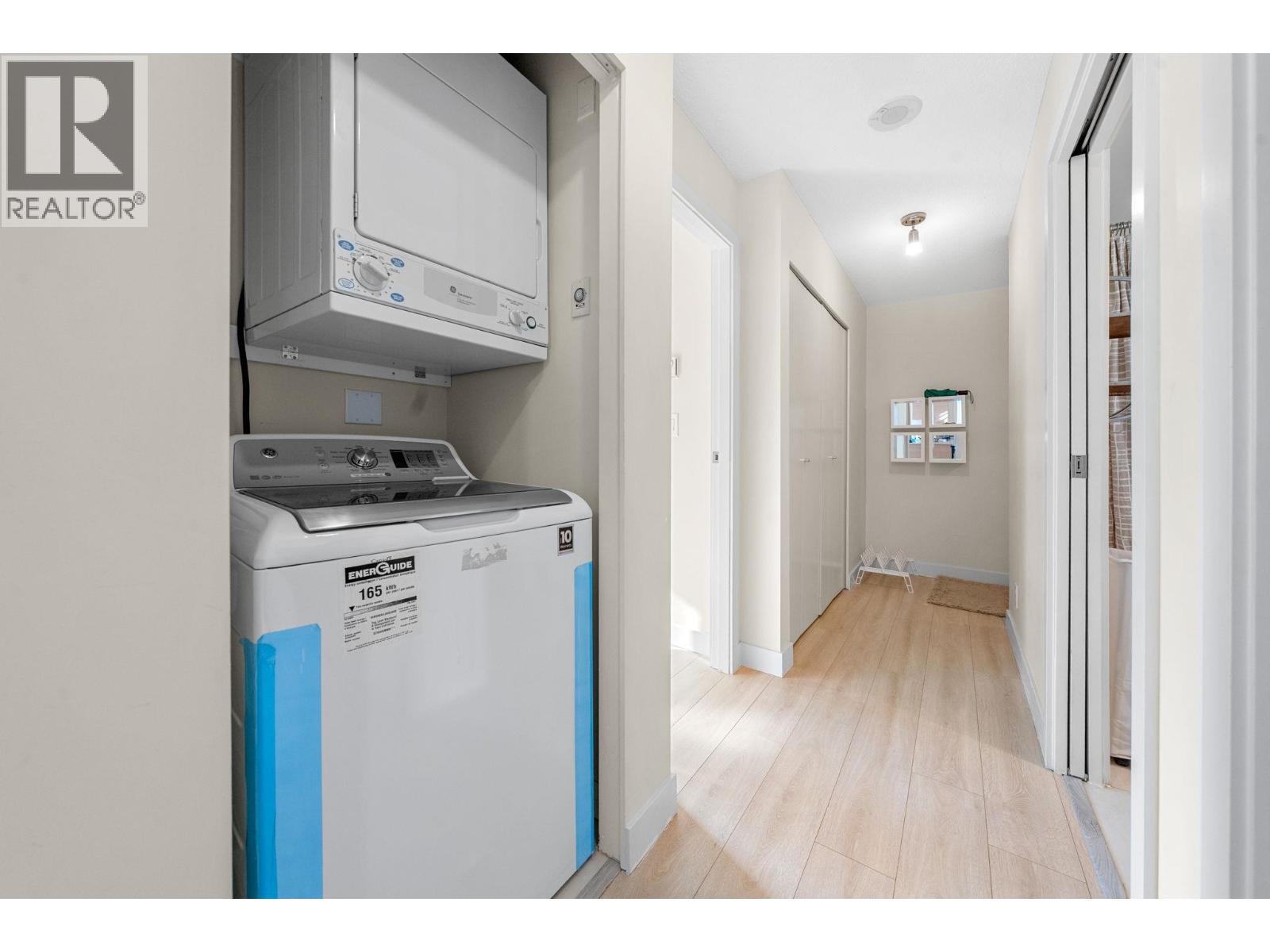 502 909 MAINLAND STREET, Vancouver