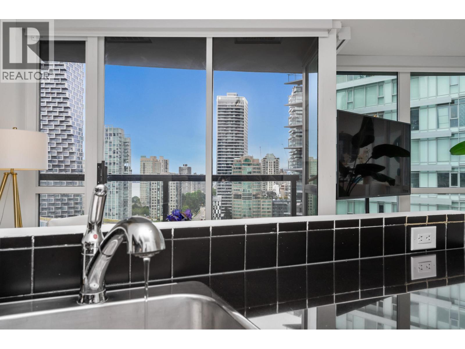 2006 501 PACIFC STREET, Vancouver