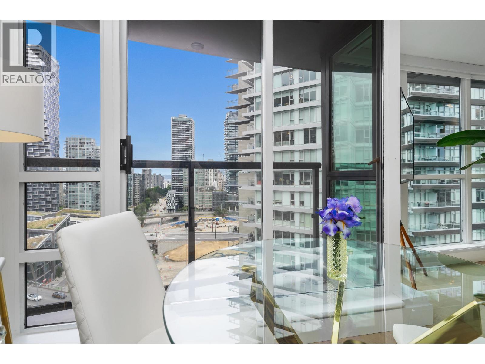 2006 501 PACIFC STREET, Vancouver