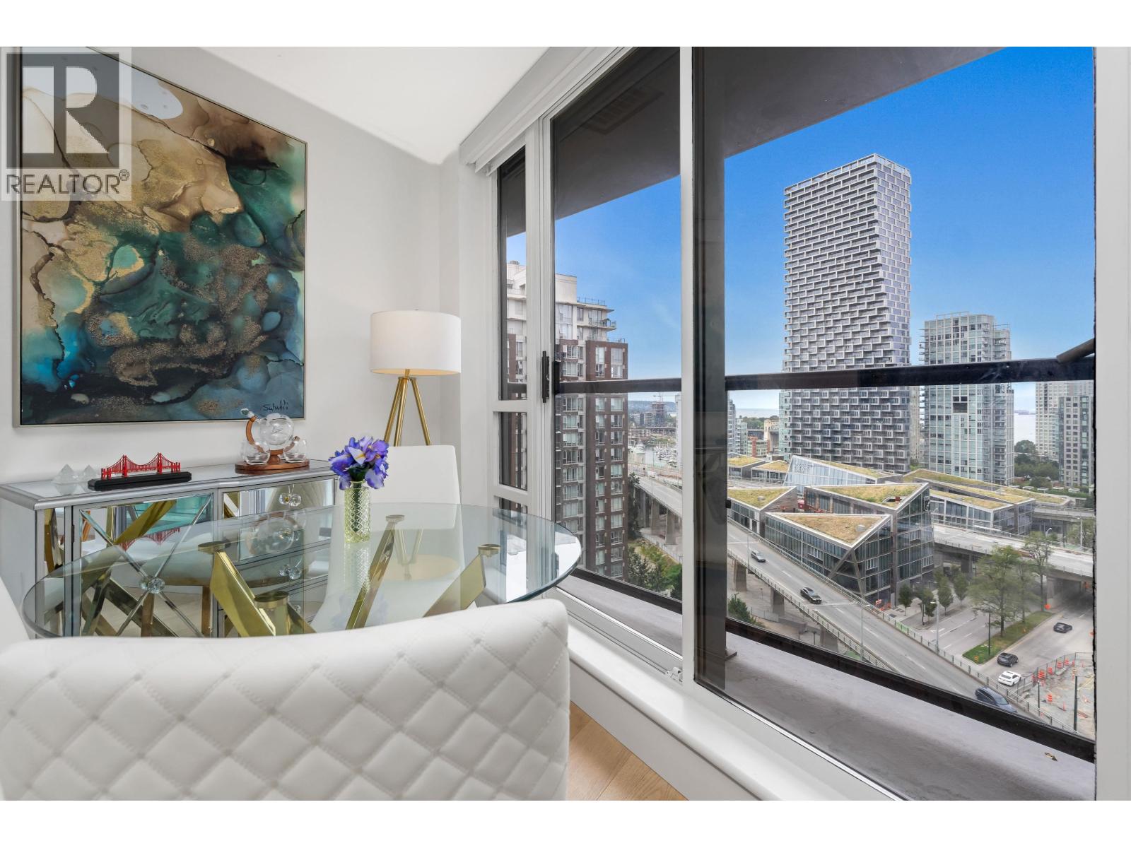 2006 501 PACIFC STREET, Vancouver