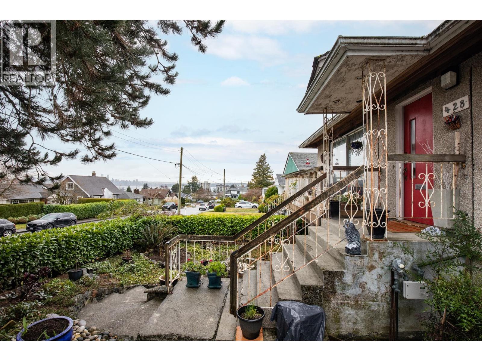428 E 7TH STREET, North Vancouver