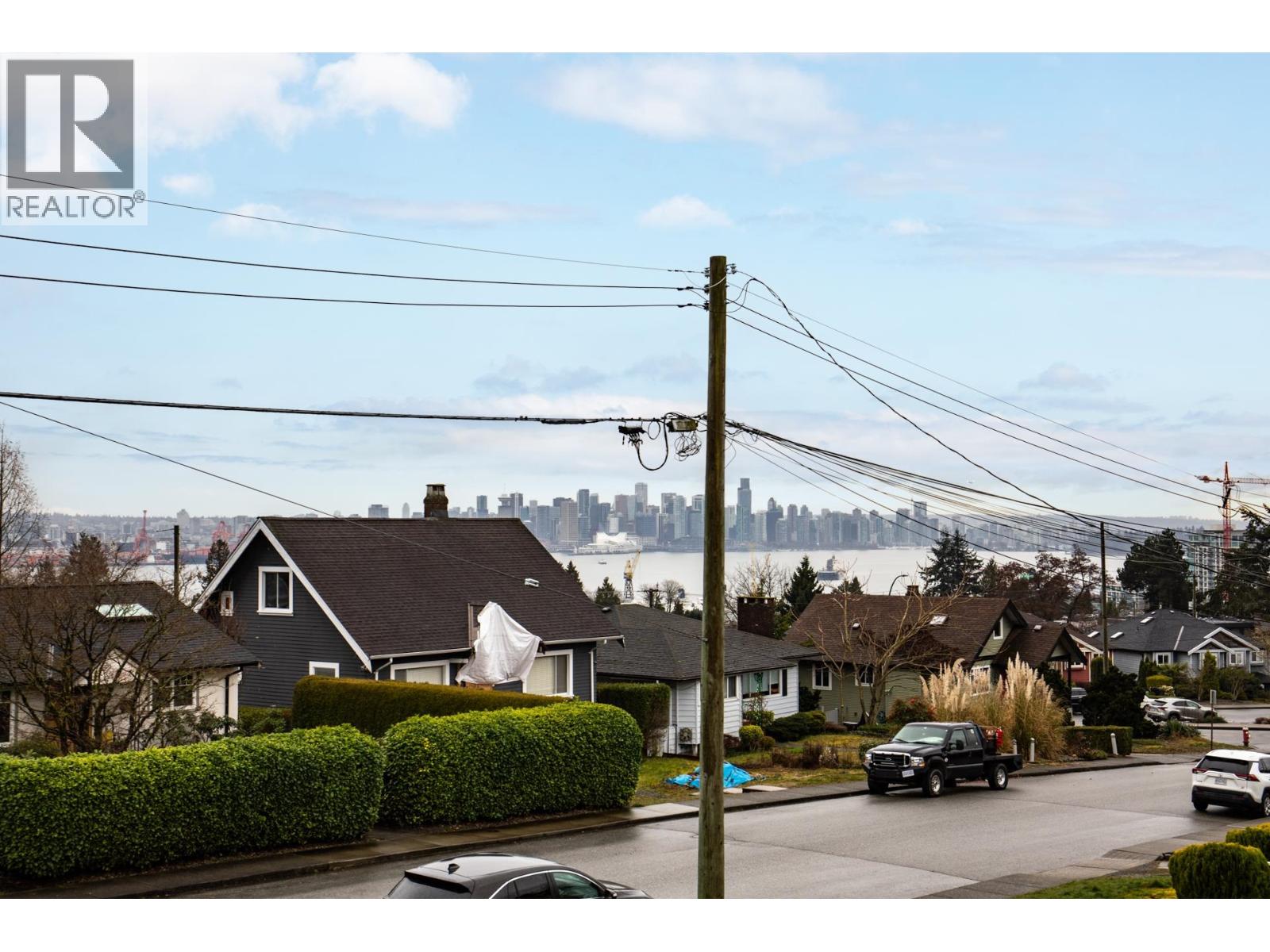 428 E 7TH STREET, North Vancouver
