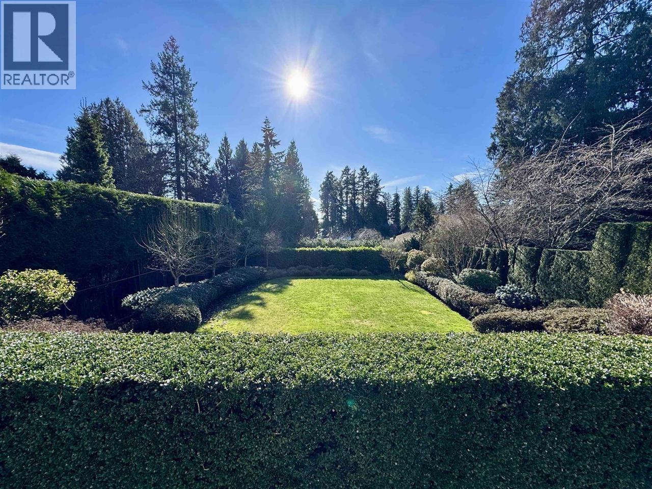 2920 MATHERS AVENUE, West Vancouver